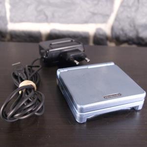 Game Boy Advance SP - Pearl Blue (01)